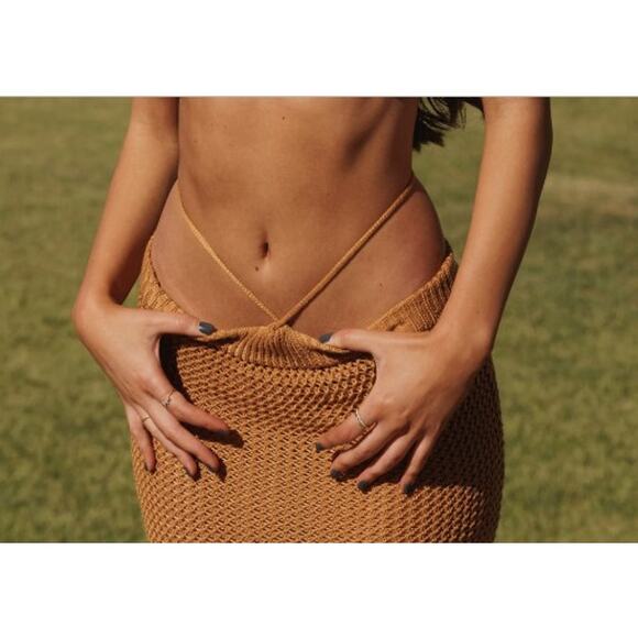 Bananhot NWT Alma knit semi-sheer XS-S maxi skirt in tobacco color.